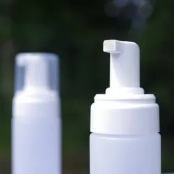 Butelka 150 ml z pompką pianotwórczą, biała