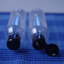 Butelka 200 ml PET z czarną zakrętką flip-top