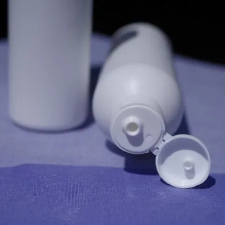 Butelka 250 ml z zakrętką flip-top, HDPE biała