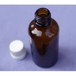 Butelka szklana z zakrętką i kroplomierzem  50 ml brązowa