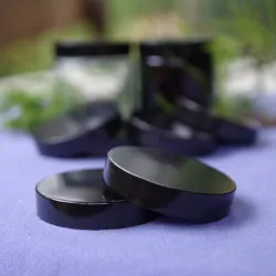 Nakrętka z uszczelnieniem czarna na słoik szklany 120 ml