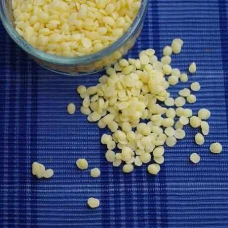 Wosk pszczeli naturalny żółty granulat 50 g