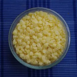 Wosk pszczeli naturalny żółty granulat 50 g