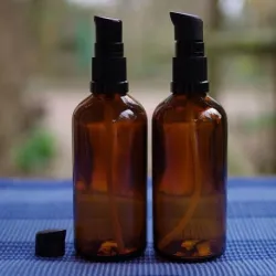 Butelka szklana brąz. z pompką 100 ml